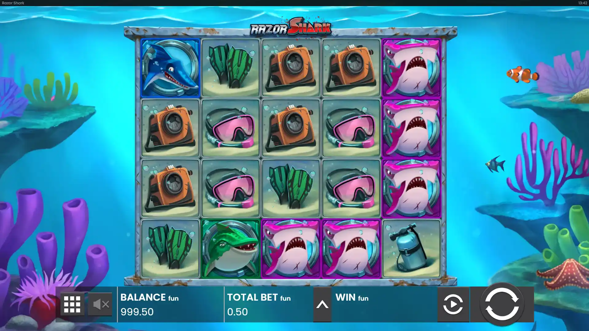 Графика и тема Razor Shark